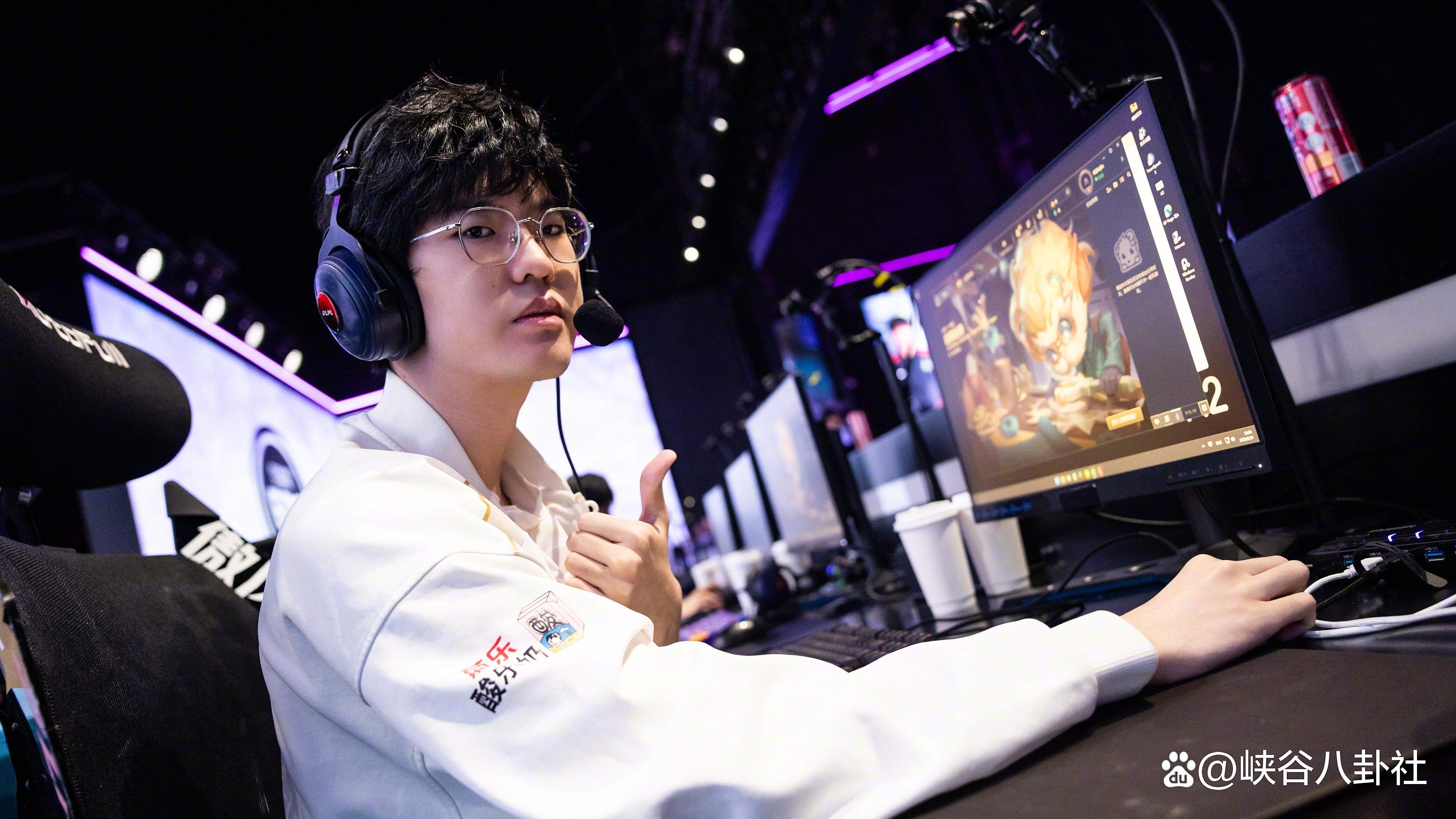 九游官网Rookie重返赛场，出色发挥首场状态出色，IG观众沸腾！赛场气氛高涨的简单介绍