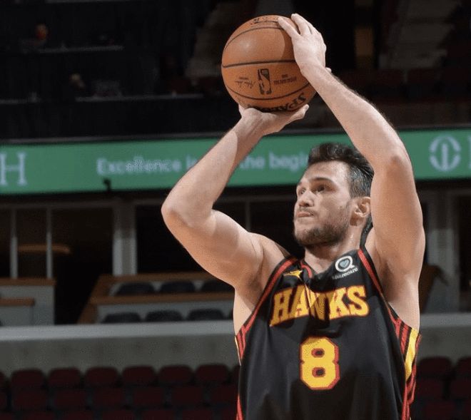 九游在线娱乐大平台Ning意外战胜老鹰，比赛规则变更引爆全场！热度持续攀升的简单介绍