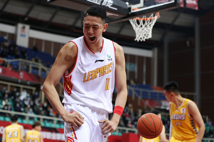 九游官网阿贾克斯训练开放日，赛前调整名单引欢呼，CBA季后赛在即，医务组通报恢复的简单介绍